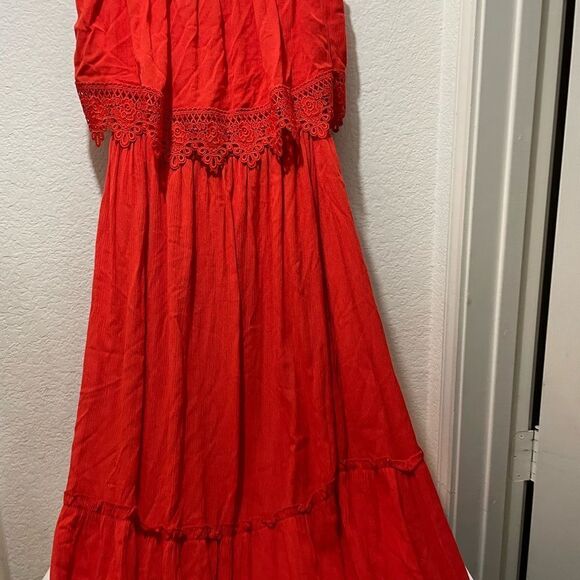 Chocolate red strapless dress size medium 100%rayon 49” long - Picture 3 of 9